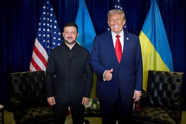 epa12400753 A handout photo made available by Ukrainian Presidential Press Service shows US President Donald J. Trump (R) and Ukrainian President Volodymyr Zelensky (L) meeting at the United Nations (UN) headquarters in New York, New York, USA, 23 September 2025.  EPA/PRESIDENTIAL PRESS SERVICE HANDOUT HANDOUT   HANDOUT EDITORIAL USE ONLY/NO SALES
