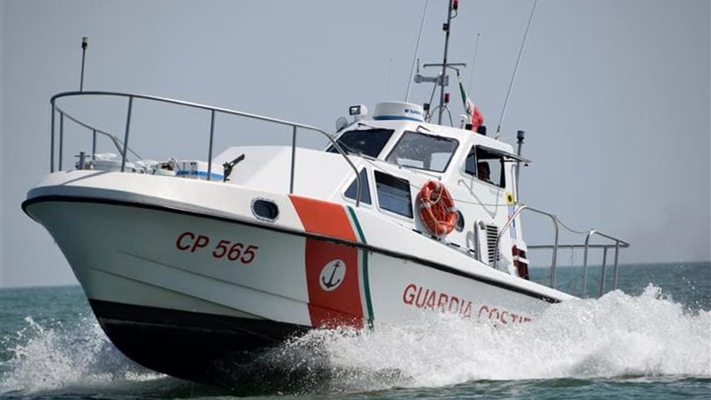 «Esco a pesca» e non rientra più. Ricerche per un 57enne