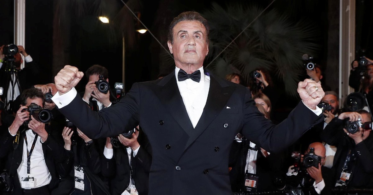 Sylvester Stallone rivuole indietro la sua statua di Rocky: nessuno però sa di quale statua si tratti. Il caso a Philadelphia