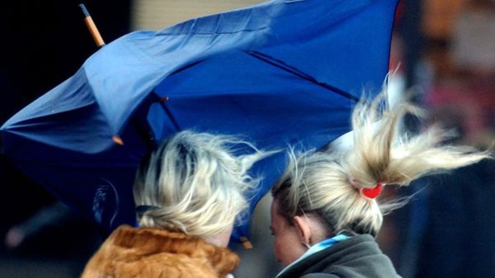 chiusure e divieti a Genova