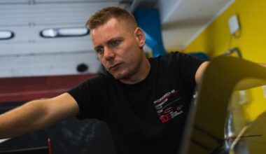 si era schiantato con la Smart contro un muro