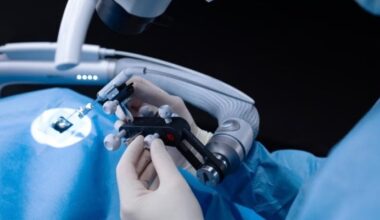 Impiantato primo orecchio bionico a Trieste