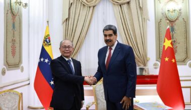 Il blitz Usa in Venezuela minaccia gli interessi cinesi, Pechino: “Saranno protetti dalla legge” - la Repubblica