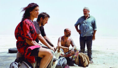 Corteo notturno a Minneapolis per Renee Good foto Ap/Ryan Murphy