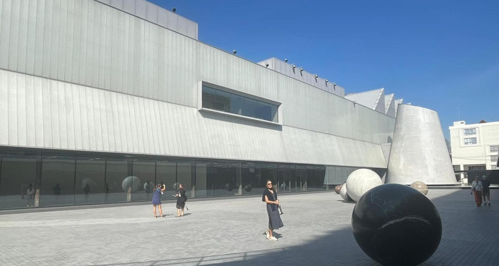 Bangkok svela il Dib: il museo d’arte contemporanea buddista che mancava alla capitale thailandese