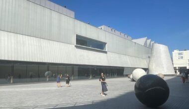 Bangkok svela il Dib: il museo d’arte contemporanea buddista che mancava alla capitale thailandese