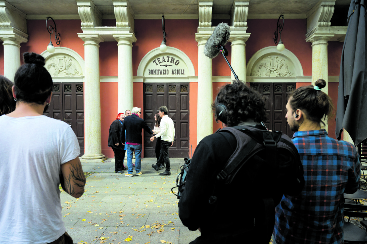 Arbasino, il galateo narrativo non tollera  i moti del cuore