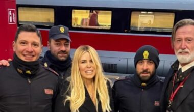 Milano, malore per Loredana Lecciso alla stazione Centrale - Tgcom24