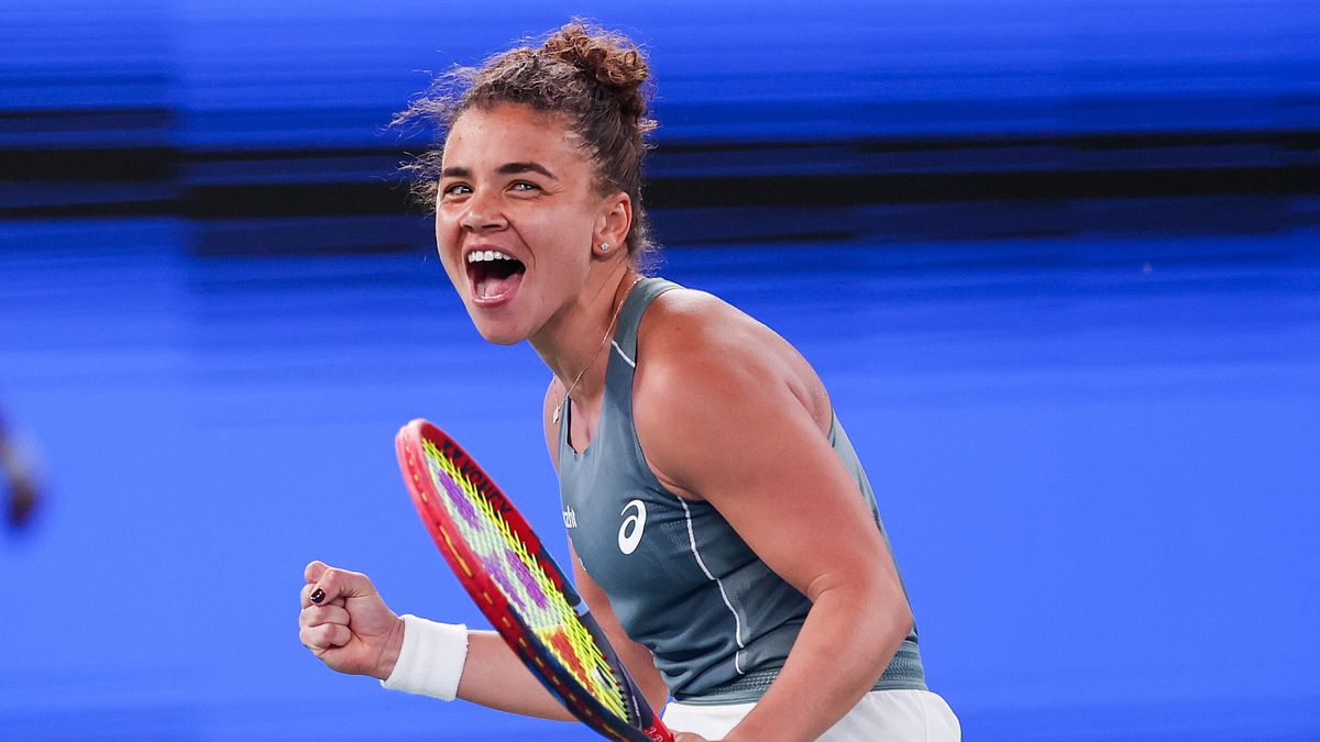 Paolini risale ed è settima, comanda Sabalenka