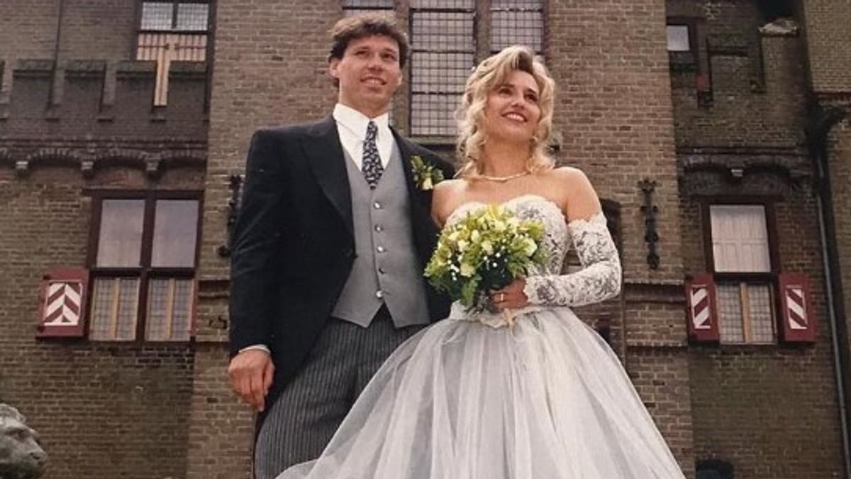 Van Basten lascia la tv per stare vicino alla moglie malata