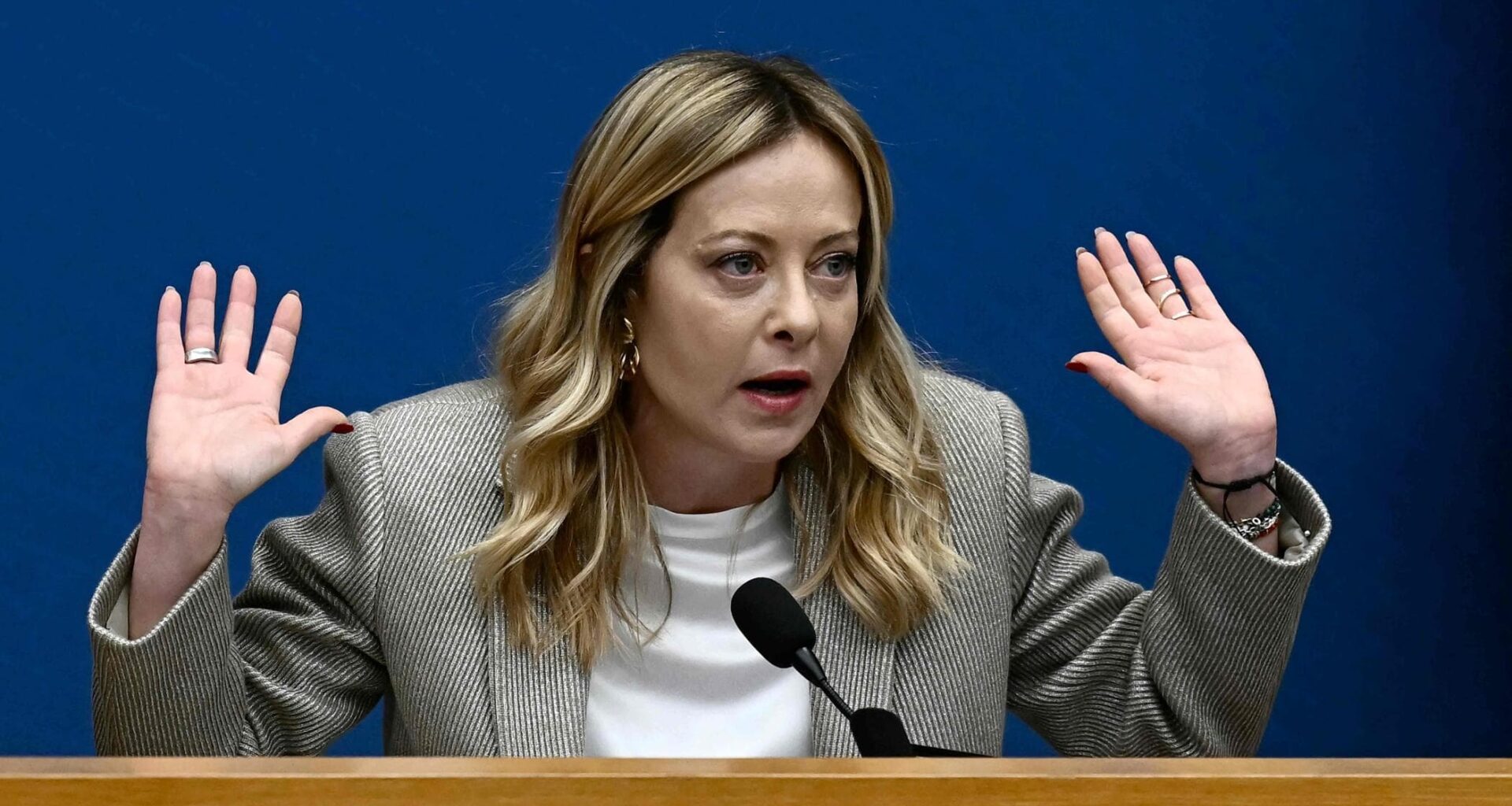 Meloni oggi in conferenza stampa, la diretta