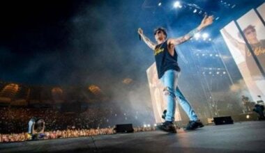 Ultimo verso i 30 anni e il live gigante. Il nuovo brano “Acquario” è già record