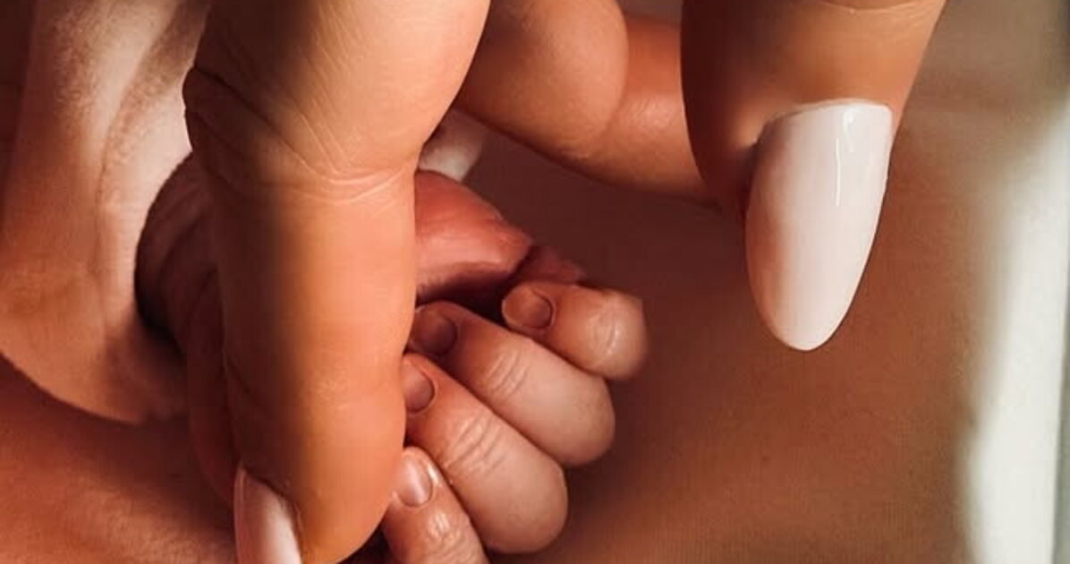 RadioItalia-Anna Tatangelo è di nuovo mamma: è nata la piccola Beatrice