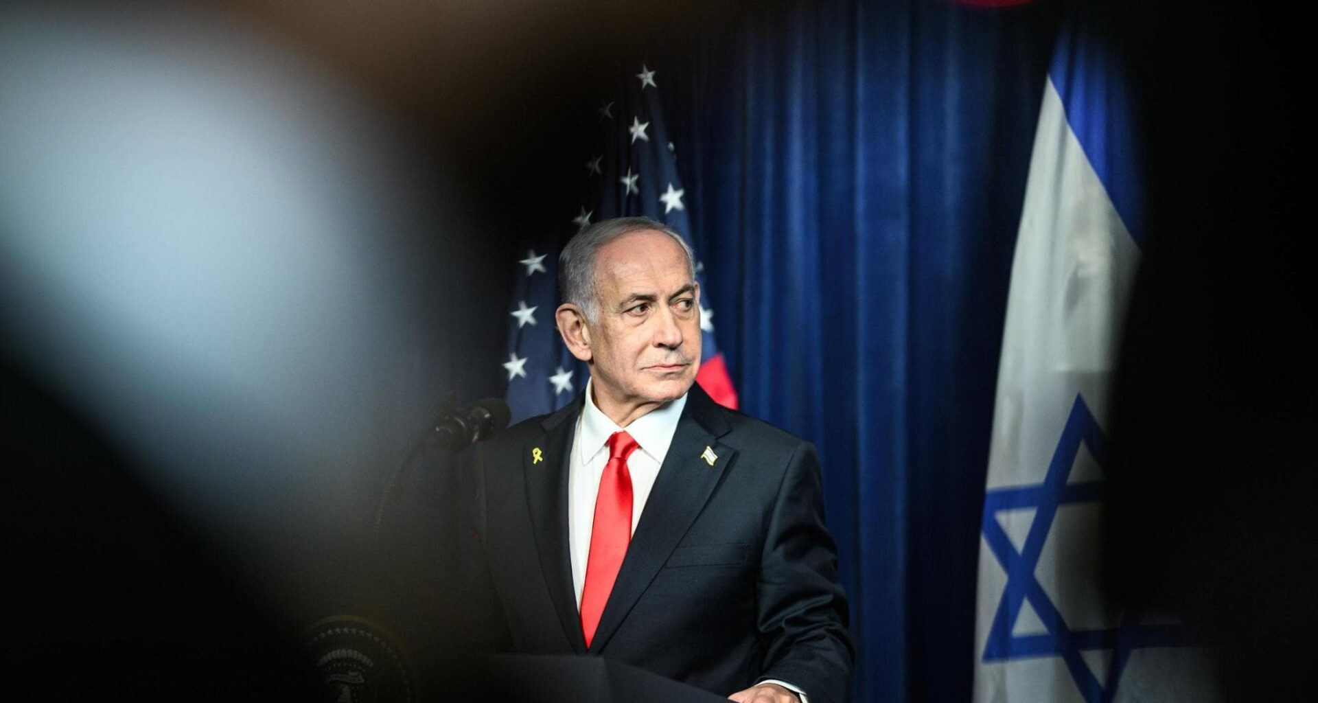 Netanyahu vola sopra l’Italia, Avs e Amnesty contro il governo: Meloni lo faccia arrestare - la Repubblica