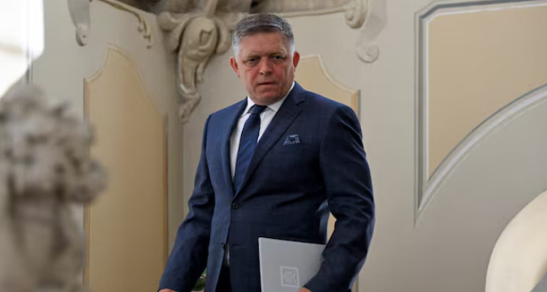 Politico: “Fico traumatizzato dalla salute mentale di Trump”. Il premier costretto a smentire - la Repubblica