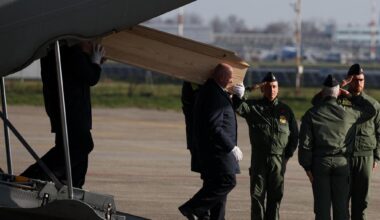 Crans-Montana, le news in diretta | Oggi l’arrivo delle salme delle vittime italiane a Milano