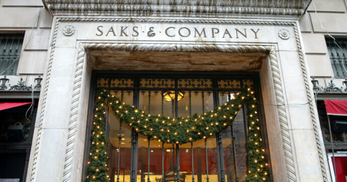 Saks Global ha presentato istanza di fallimento: il colosso del lusso ha debiti miliardari