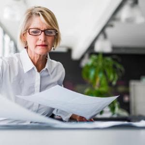 Menopausa, per il 76% delle donne parlarne al lavoro è ancora un tabù