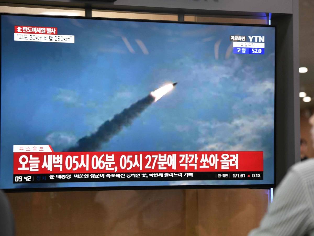 Mossa di Kim, due missili verso il Mar del Giappone: è altissima tensione in Corea