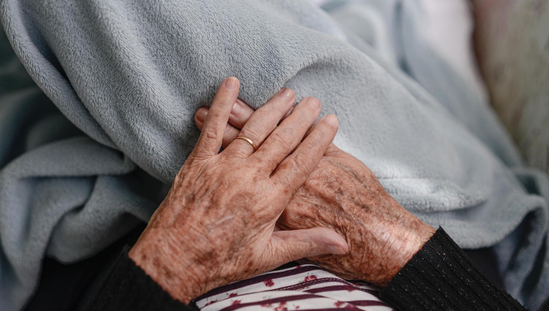 Demenza, aumento del 54% dei casi entro il 2050: Italia primo Paese in Ue per incidenza