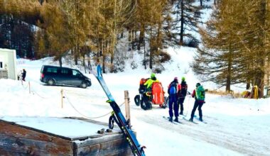 Valanga a Pragelato travolge un escursionista. L’uomo, ferito, recuperato dopo 6 ore di tentativi