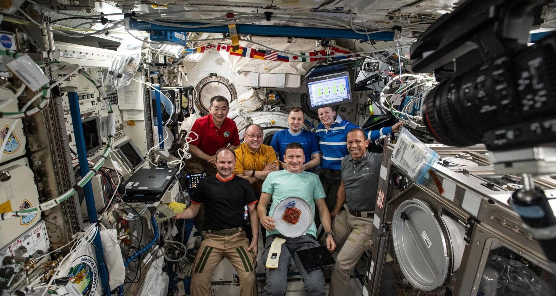 Astronauta si ammala a bordo della Stazione spaziale: la Nasa valuta il rientro d’emergenza - la Repubblica