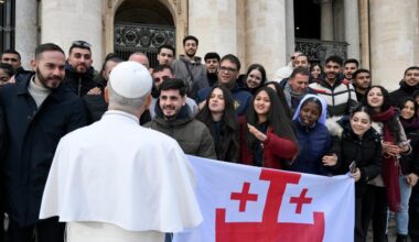 Dal Papa il volto giovane della speranza in Terra Santa