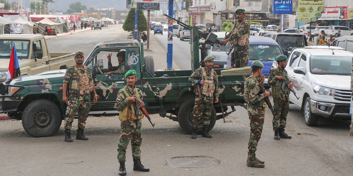 Il governo dello Yemen ha avviato un'operazione per riprendere le postazioni occupate dal gruppo separatista STC
