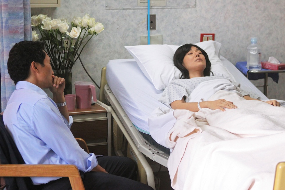 L’attore Daniel Dae Kim e l’attrice Yunjin Kim in una scena dell’ultimo episodio di Lost