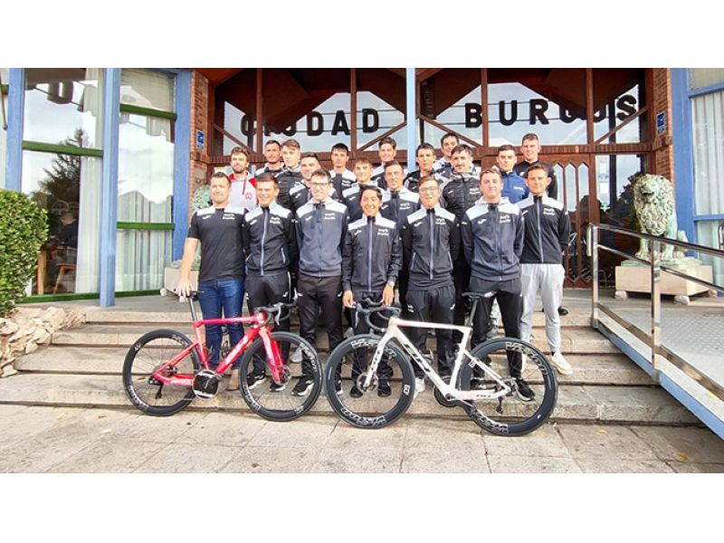 QUARTUCCI E LA NUOVA AVVENTURA IN UNA BURGOS BH BURPELLET SUPER INTERNAZIONALE. GALLERY