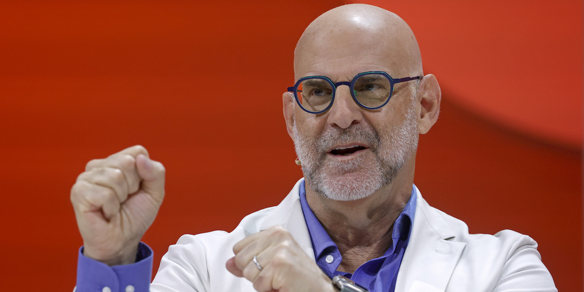 Questo scrittore di gialli dozzinali è la fortuna di Netflix