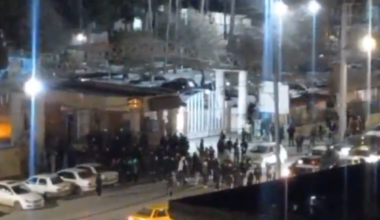 Iran, raid nell'ospedale: i pasdaran sparano per arrestare i manifestanti ricoverati