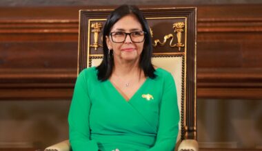 La presidente venezuelana ad interim ha licenziato il capo della guardia di Maduro