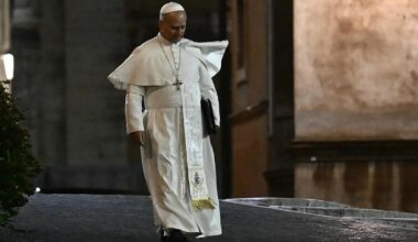 Papa Leone XIV , Vaticano