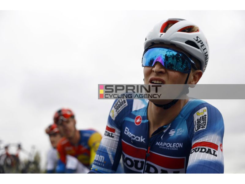 DEBUTTO RINVIATO A DATA DA DESTINARSI