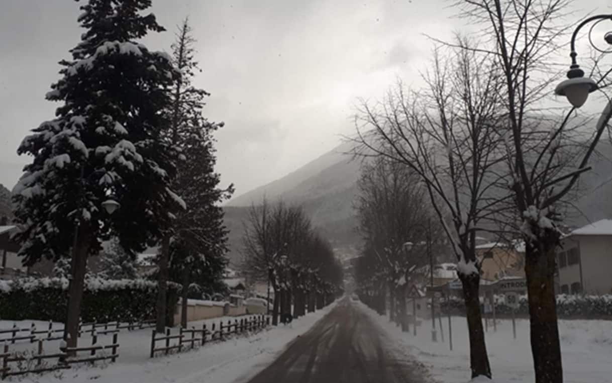 Meteo, nel weekend allerta maltempo per neve, gelo e venti di burrasca. Le previsioni - Sky TG24