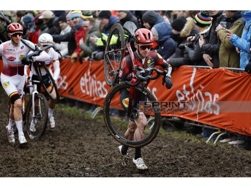 «DAL PUNTO DI VISTA MEDICO, PER ME NON È PIÙ CONSIGLIABILE ANDARE IN BICI»