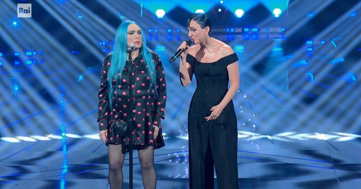 The Voice Kids Arisa e Loredana Bertè cantano "E penso a te"