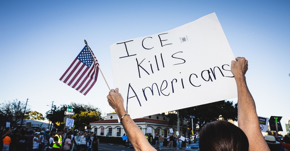 Negli Stati Uniti ci sono state proteste in molte città contro l'agenzia federale per l'immigrazione, per l'uccisione di Renee Nicole Good