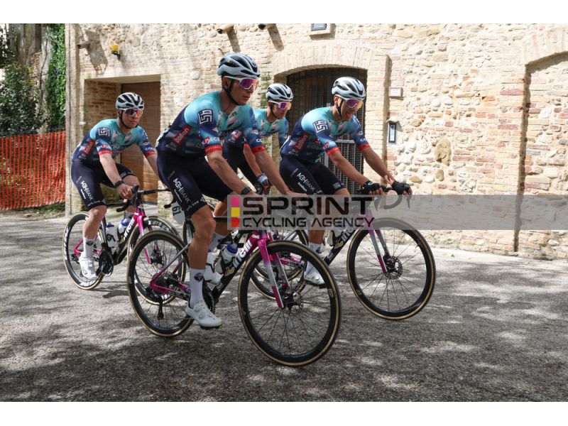 WILDCARD GRANDI GIRI, DALL’UCI UNA PRECISAZIONE SU MODERN ADVENTURE E MBH BANK