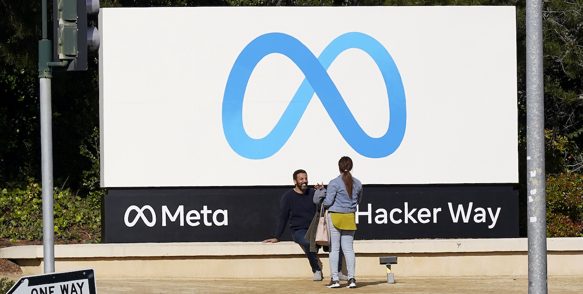 Meta ha detto di aver rimosso 550mila profili legati a minori di 16 anni in Australia, per via della legge che vieta loro i social