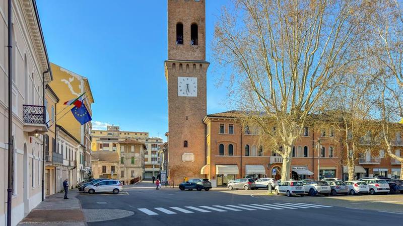 dodici tedofori tra le vie di Suzzara