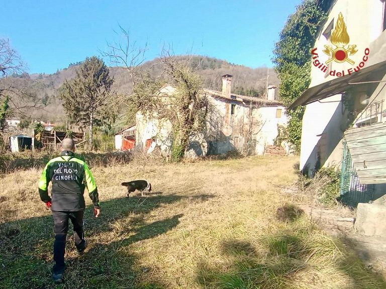 Vigili del fuoco alla ricerca di Annabella Martinelli