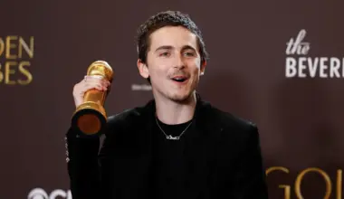 Golden Globe, “Hamnet” miglior film drammatico. “Una battaglia dopo l’altra” fa il pieno ma Chalamet batte DiCaprio