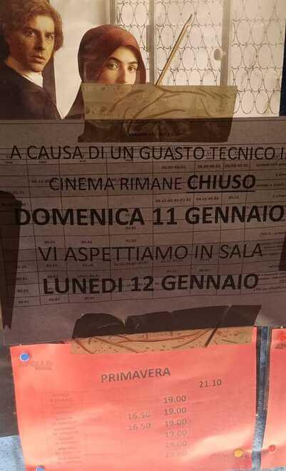 L’Apollo resta al freddo: tisane calde agli spettatori