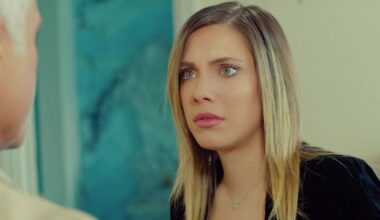 Eda Ece (Yildiz) in una scena di Forbidden Fruit