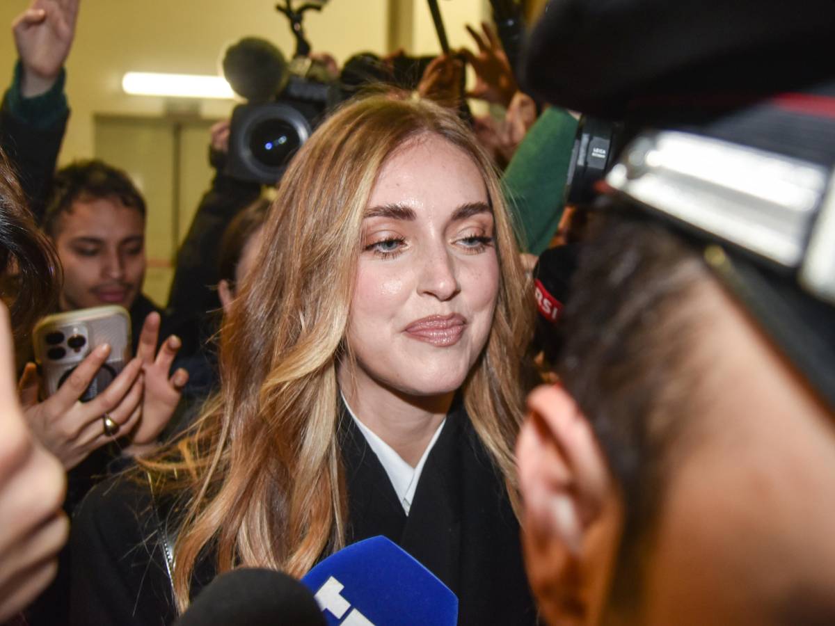 Pandoro-gate, oggi la sentenza per Chiara Ferragni. Il giudice in camera di consiglio, lei: “Sono tranquilla”