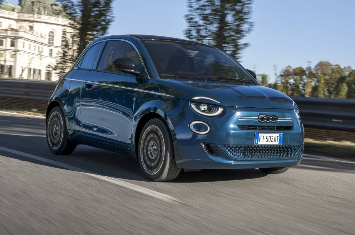 Panda e 500 più lente per togliere gli Adas e abbassare i prezzi