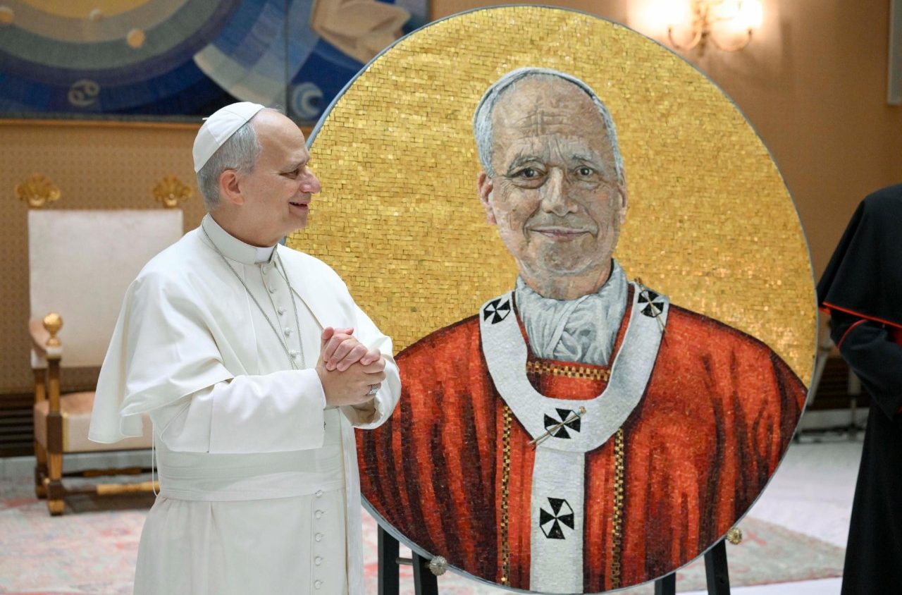 Presentato al Papa il mosaico con il ritratto per la Basilica di San Paolo