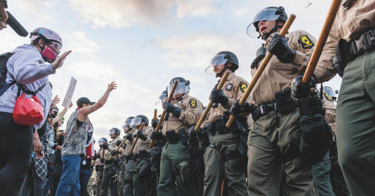 Morto immigrato in centro ICE: sospetti di omicidio, record di decessi nel 2025 | Il Fatto Quotidiano